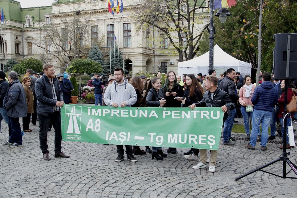 Revoltă pentru construirea Autostrăzii A8