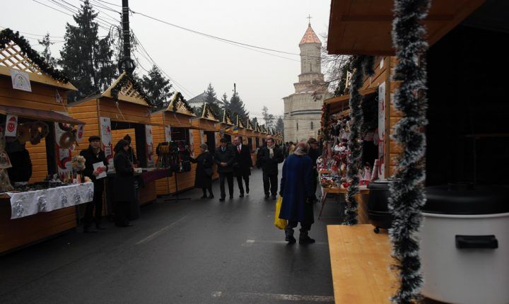 Târguri de iarnă pe Pietonal și pe strada Lăpușneanu