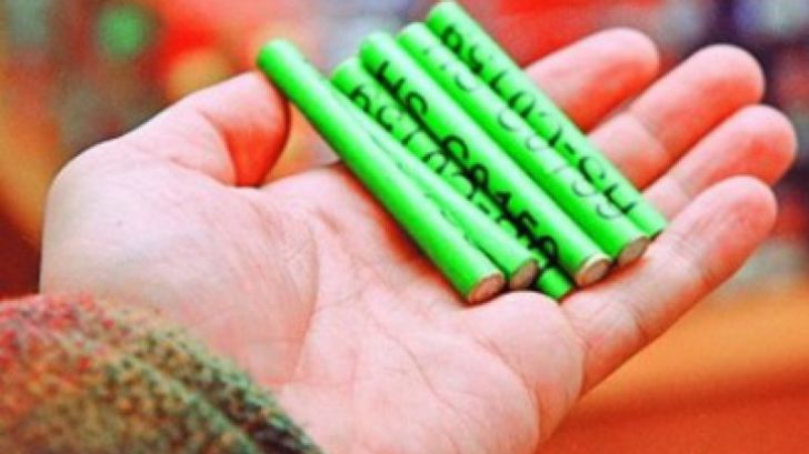 Prins cu mii de petarde în autoturism