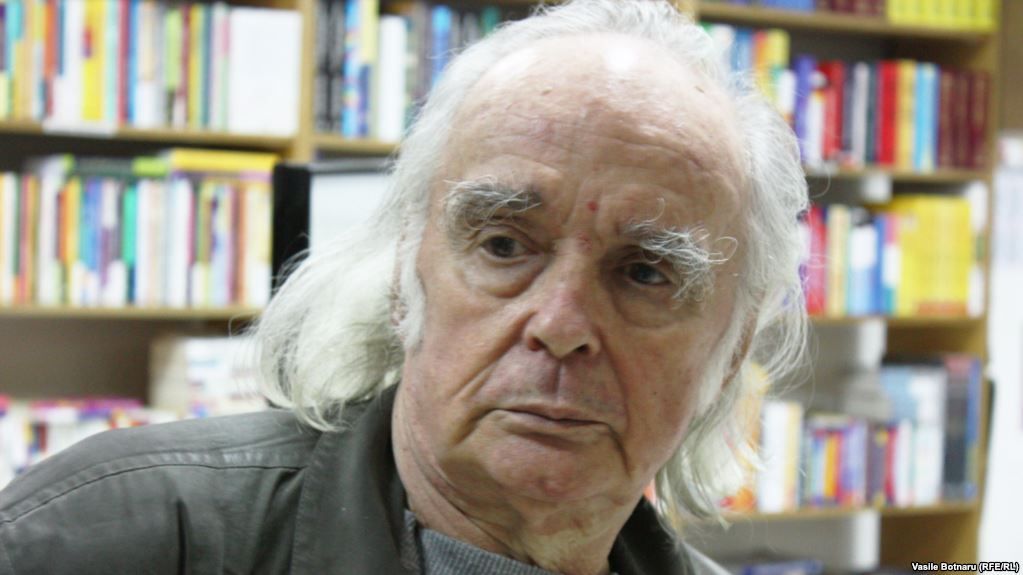 Trupul poetului Emil Brumaru va fi depus la Palatul Roznovanu