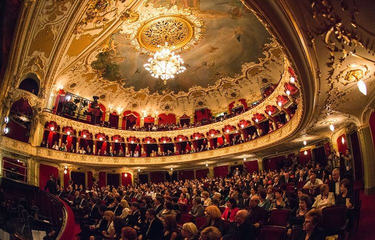 Teatrul Național „Vasile Alecsandri“, al doilea teatru ca frumusețe din lume