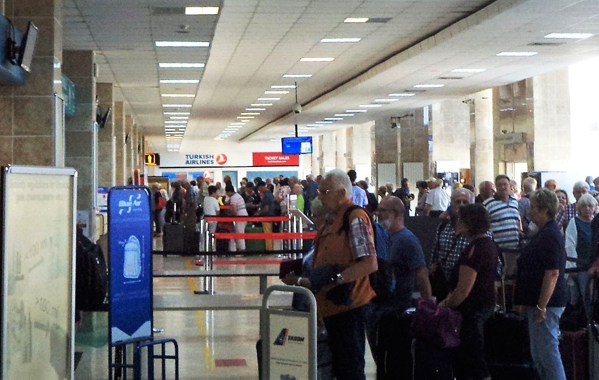 Peste 1,25 milioane de persoane au călătorit cu avionul în 2018 pe Aeroportul Iași