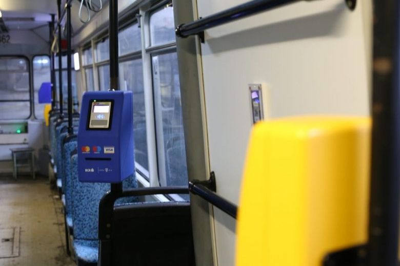 Sistem nou de plată a biletelor de călătorie, cu cardul contactless