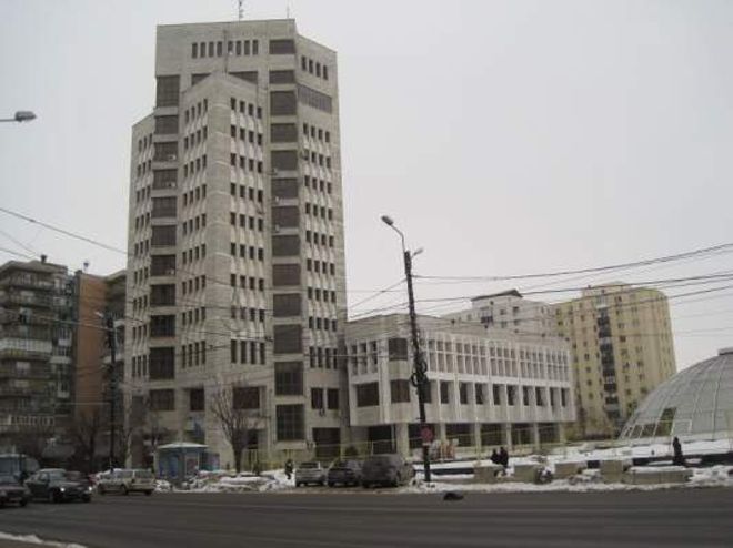 Mașinile unor firme din Iași, scoase la vânzare de Finanțe