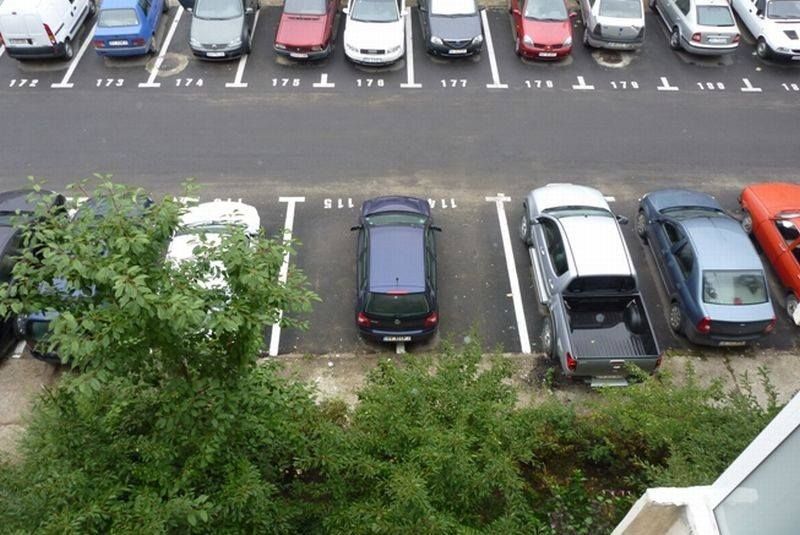 Mai mulți bani din închirierea locurilor de parcare