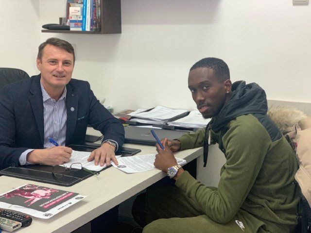 Mijlocaș francez, la Politehnica Iași