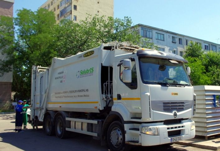 Salubris cumpără opt autogunoiere