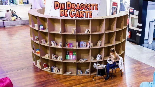 Cărți donate de ieșeni pentru bibliotecile școlare din mediul rural