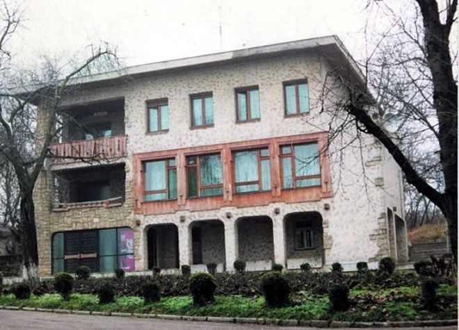 Casa de oaspeți a lui Nicolae Ceaușescu din Iaşi va fi demolată