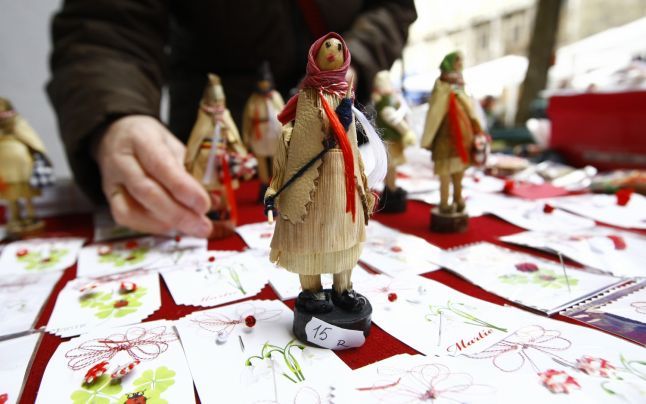 Târg de mărțișoare în Piața Unirii