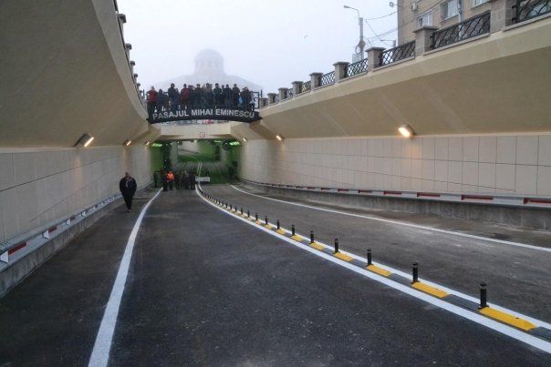 Lucrări în Pasajul „Mihai Eminescu“