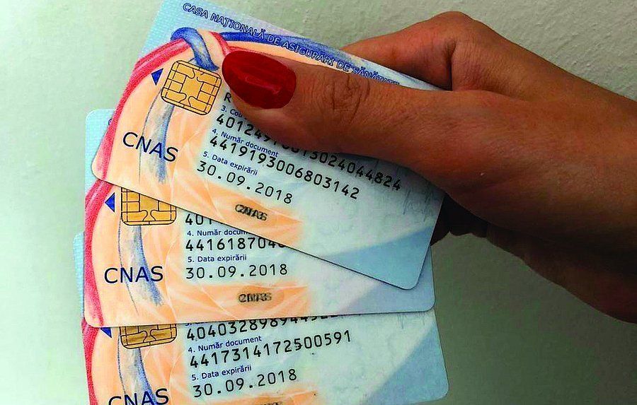 Aproape 500.000 de carduri de sănătate distribuite în judeţul Iaşi