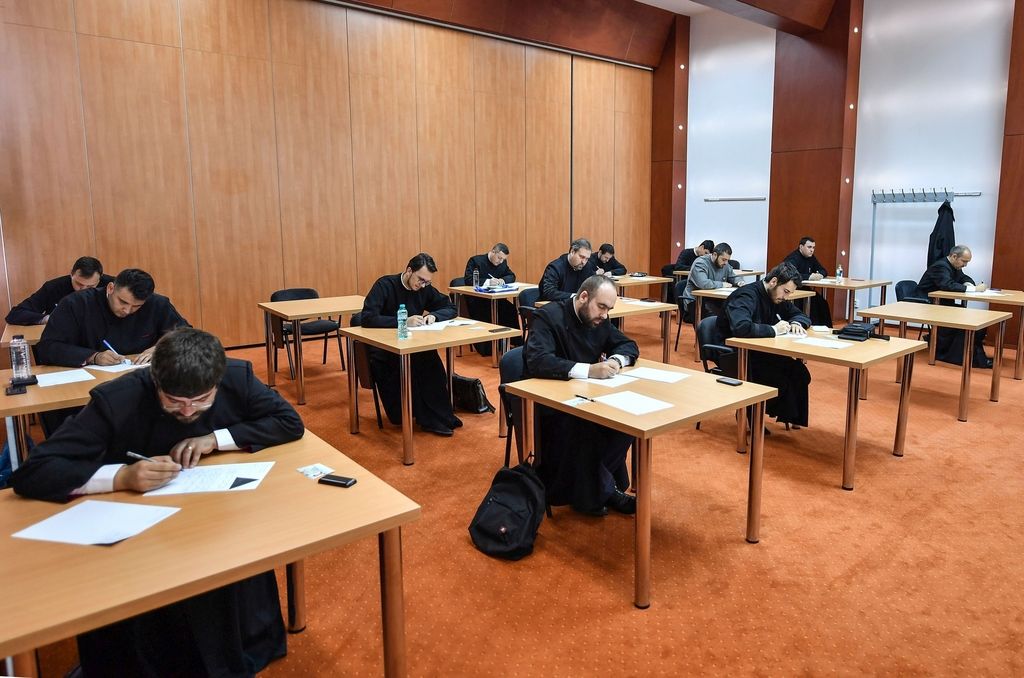 Concurs pentru ocuparea a cinci posturi de preoţi în mediul urban