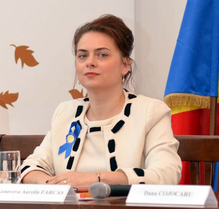 Ca pe timpul lui Ceaușescu: Șefa ISJ Iași impune școlilor să aducă elevii la vizita Papei Francisc