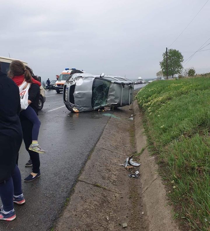 FOTO: Accident extrem de GRAV, în județul Iași: un copil - încarcerat!