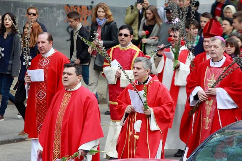 Procesiune catolică pe străzile Iașului