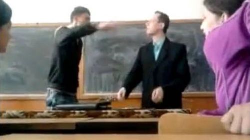 Proiect legislativ pentru protecția profesorilor, propus de un parlamentar ieșean