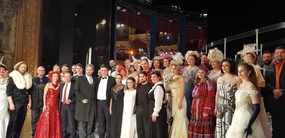 Spectacolul „La Traviata”, aplaudat la scenă deschisă