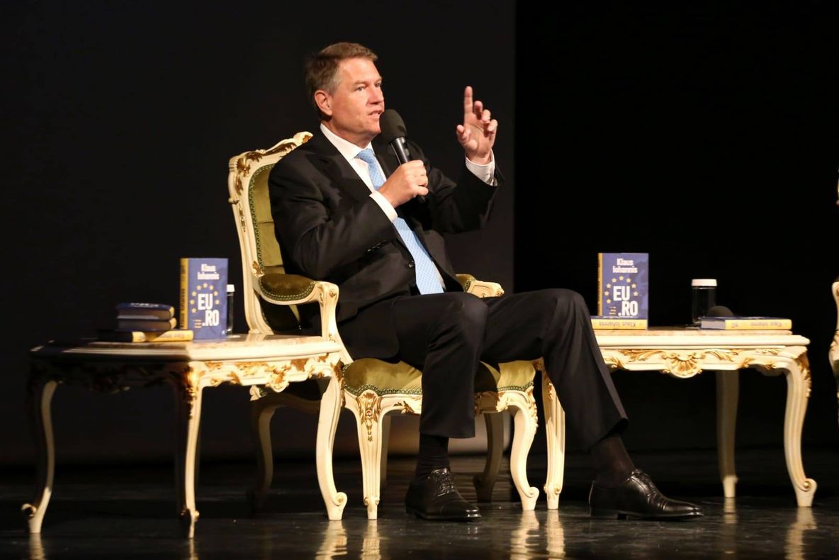 Klaus Iohannis, la Iaşi: "Foarte fain oraş! Nu ai nevoie de niciun jandarm să vii de acolo până aici!"