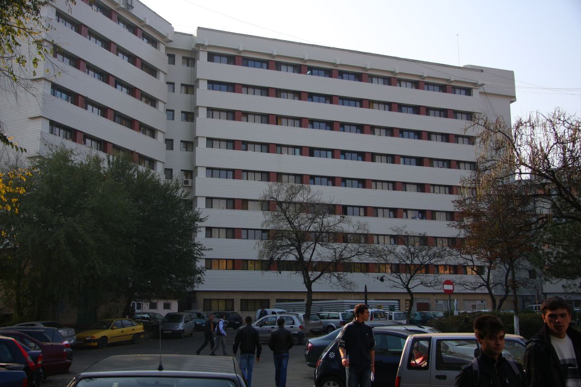 Polițiștii au descins în campus: care a fost motivul!