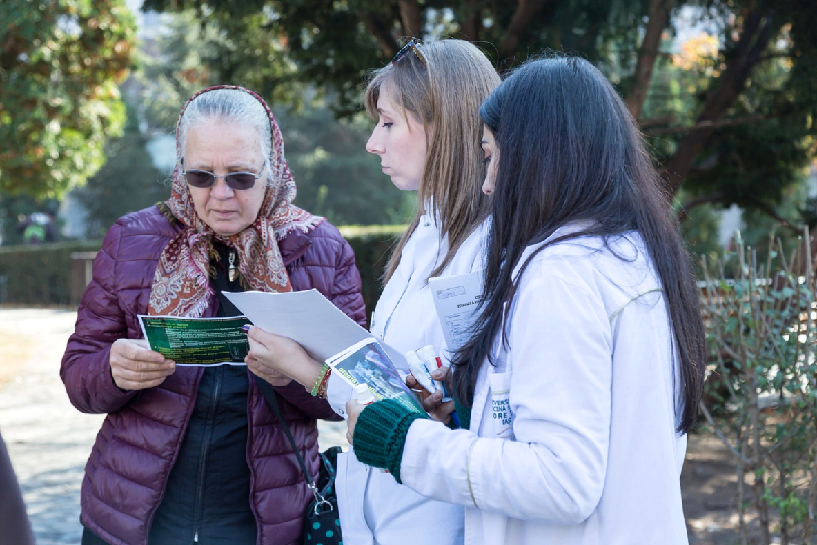 Consultaţii stomatologice gratuite pentru zeci de mii de ieşeni