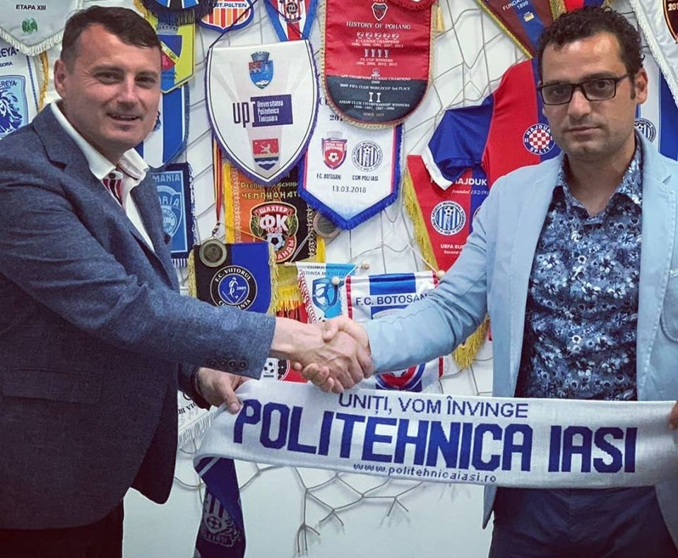 GALERIE FOTO: Fostul antrenor al FCSB a semnat cu Politehnica Iaşi