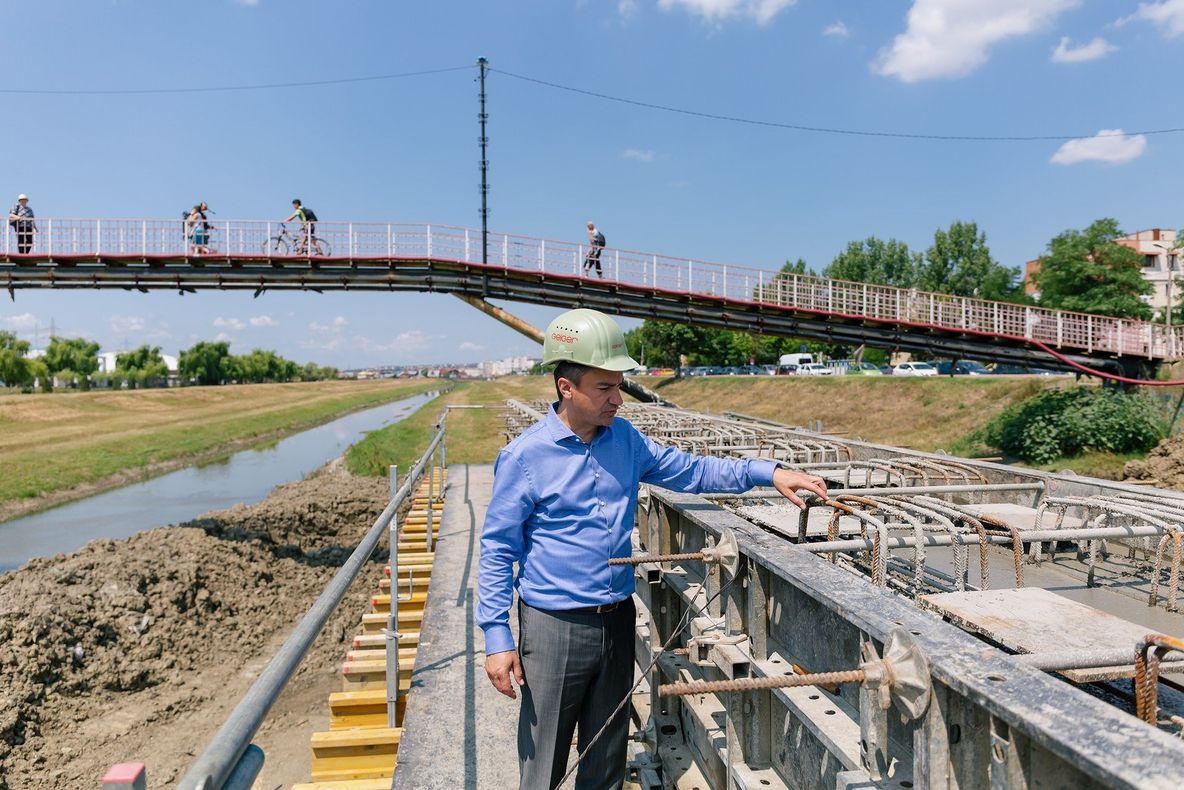 Mihai Chirica este ferm convins: Podul din zona Cicoarei va fi gata până la sfârșitul acestui an