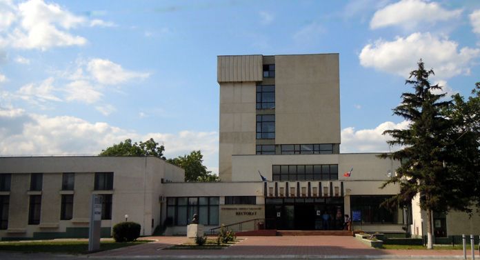 Înscrieri record la TUIAȘI. La jumătatea perioadei s-a atins numărul total de înscrişi de anul trecut