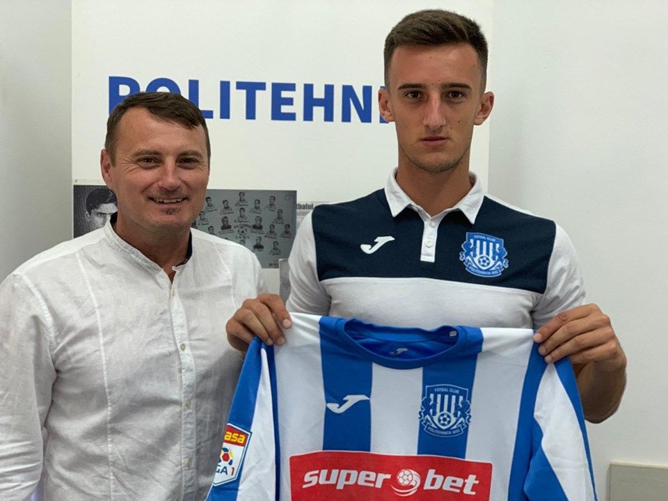 FOTO: Un atacant de 21 de ani, la Politehnica