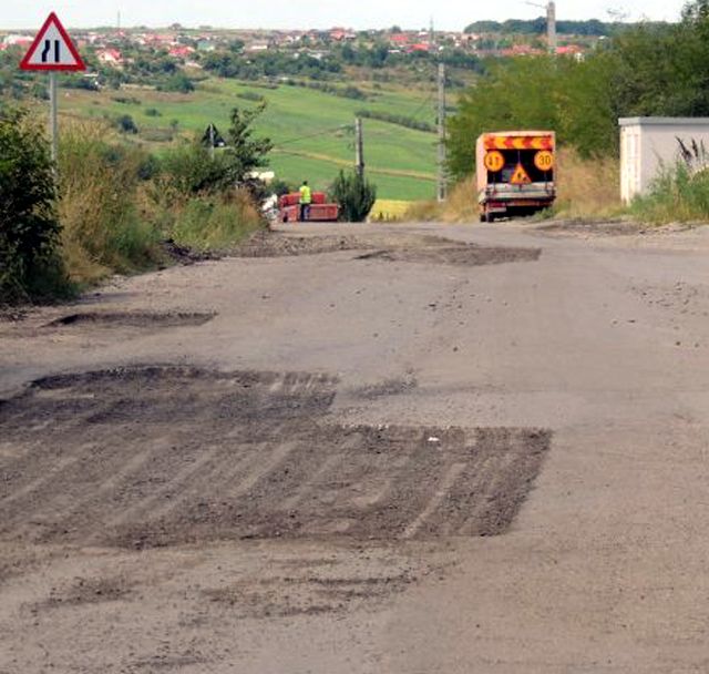 Drumul spre Breazu, „plombat“ cu ocazia venirii Vioricăi Dăncilă la Iași