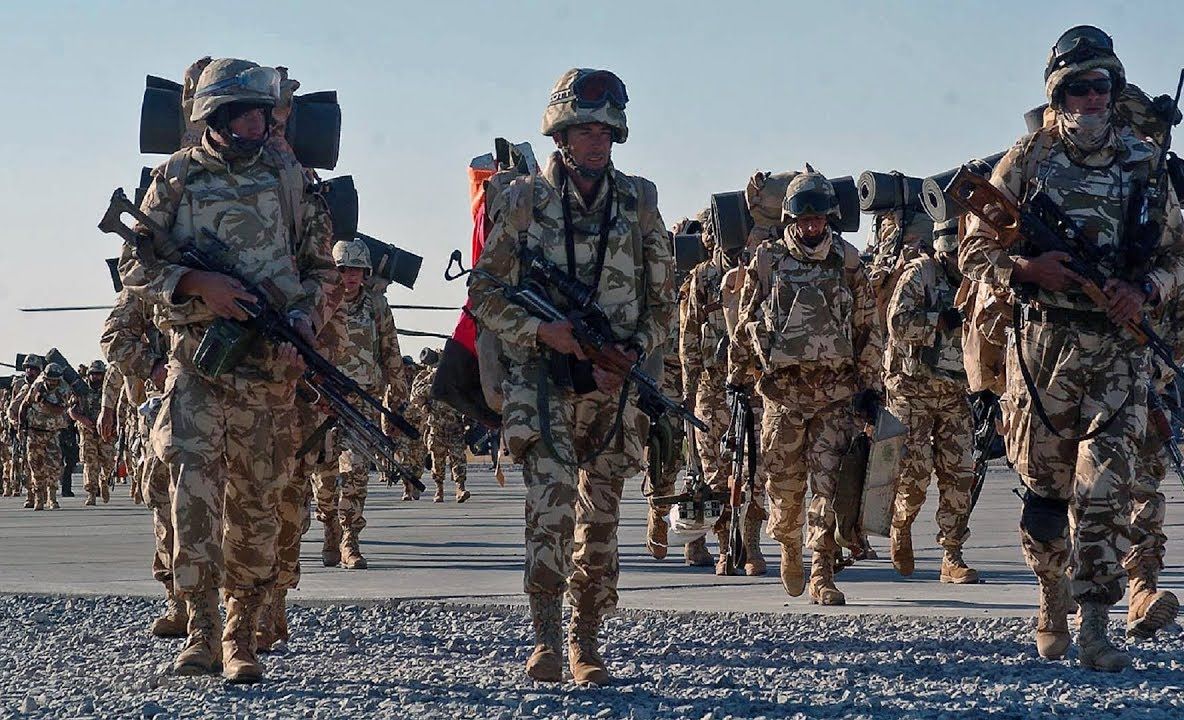 Uite cum poţi alerga alături de Lupii negri!