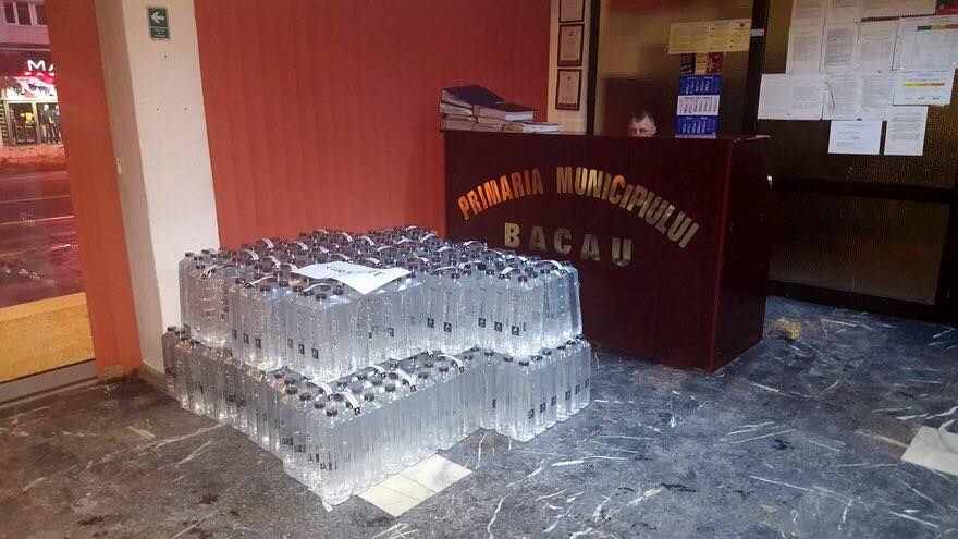 Apă potabilă, cu porția, pentru ieșenii din mai multe comune