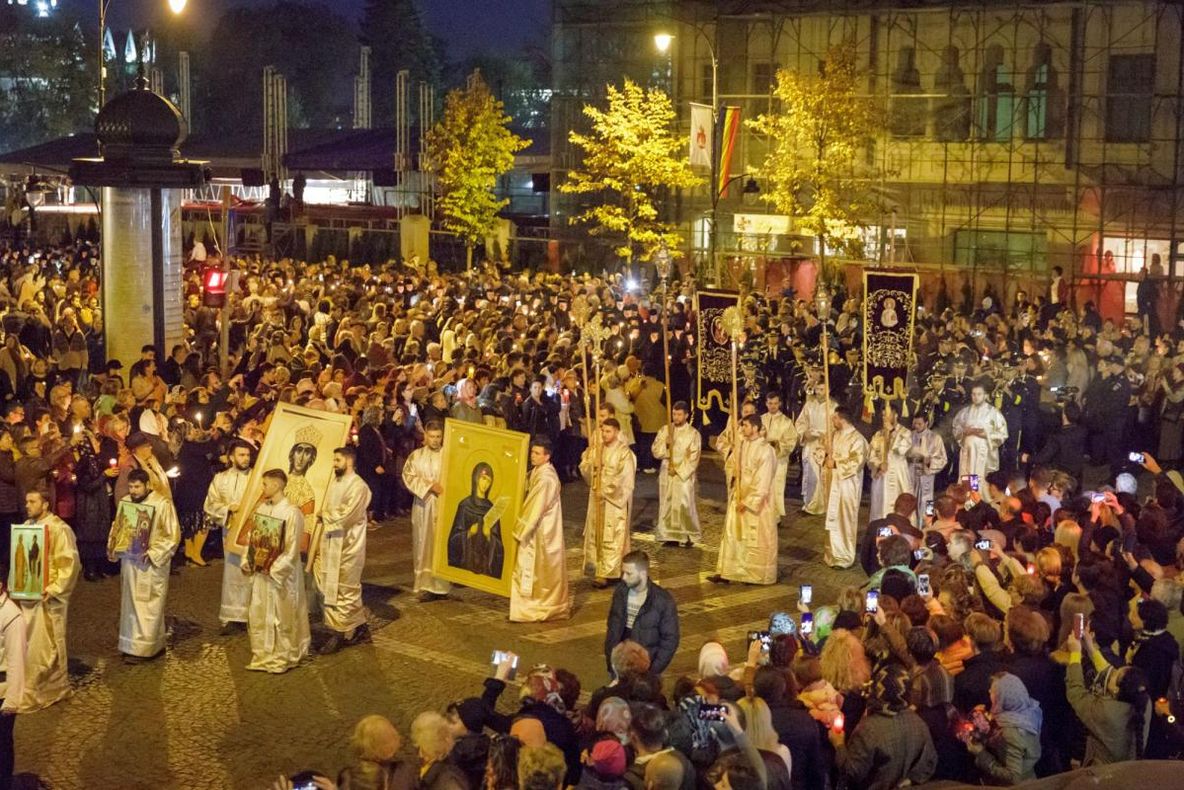 Calea sfinților și primirea moaștelor Sfântului Ierarh Spiridon