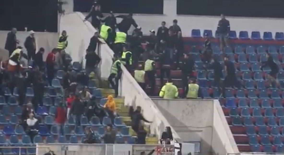 Amenzi și interdicții după violențele de la meciul Politehnica Iași - FC Botoșani