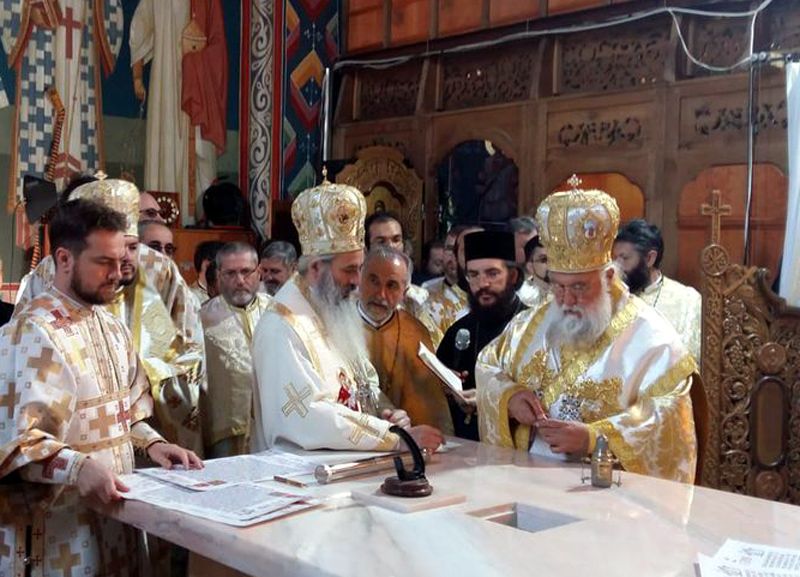 Sfinţirea bisericii „Sf. Ap. Toma”, din cartierul Alexandru cel Bun - FOTO