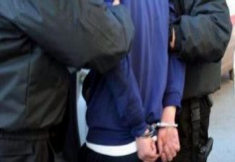 Femeie, hărţuită de propriul soţ: individul a ajuns după gratii!