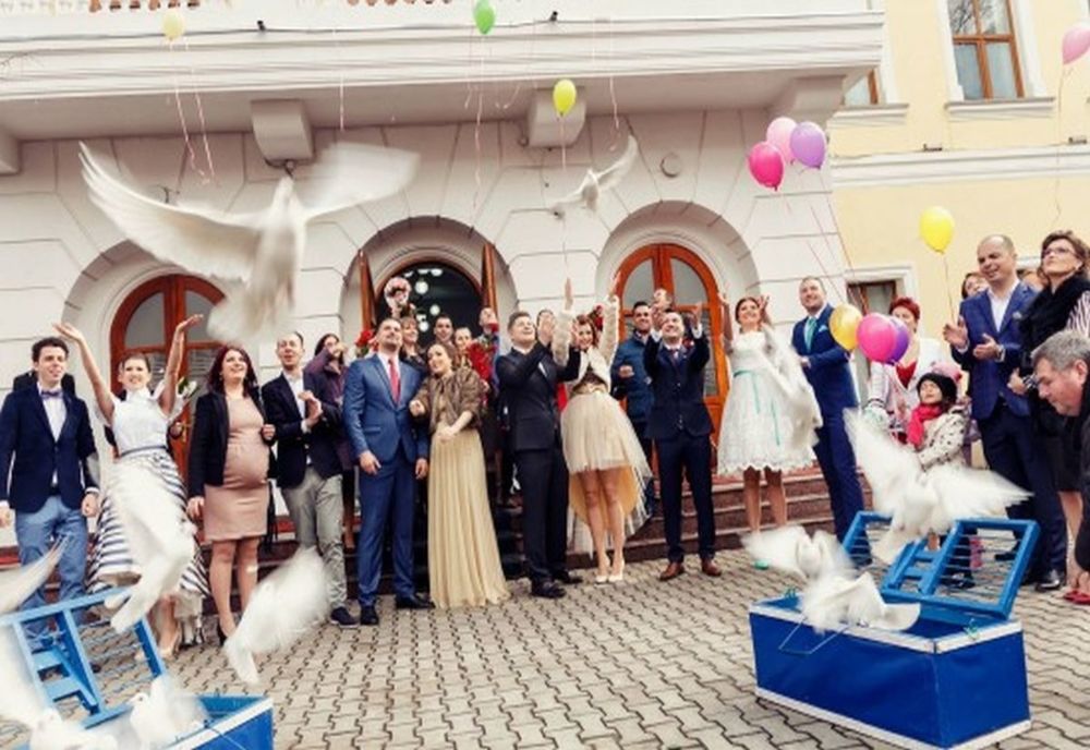 S-au deschis programările online la căsătorii, în 2020, la Iași