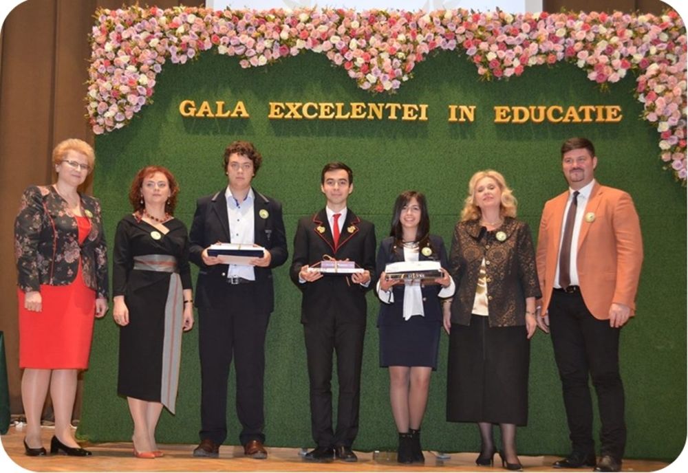 O nouă ediție a Galei Excelenței în Educație. Vor fi premiați cei mai buni elevi și profesori