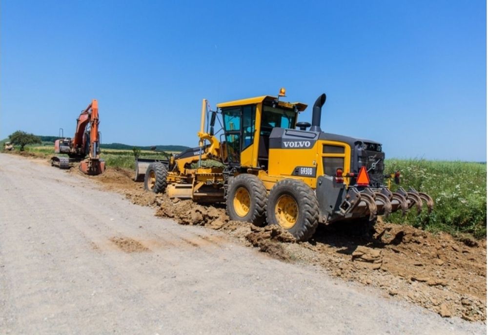 Investiție de aproape 2,4 milioane de euro în reabilitarea străzilor din Miroslovești