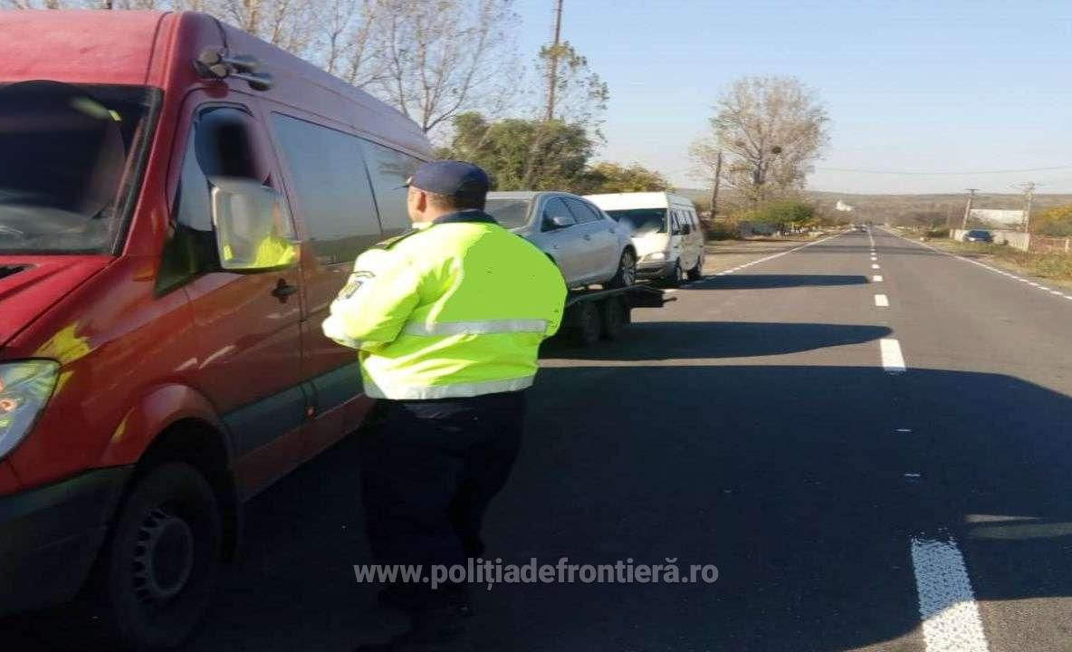 Prins la volan, deşi nu avea acest drept: poliţiştii de frontieră i-au făcut dosar penal