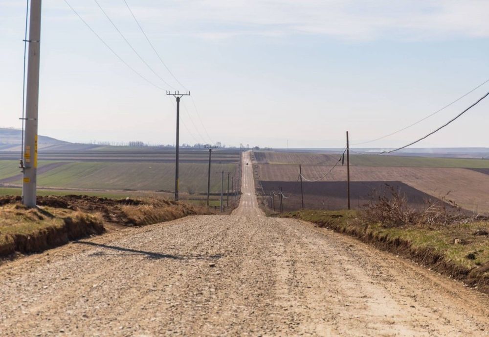 Veste bună pentru mii de ieșeni. Va fi refăcut cel mai prost drum județean