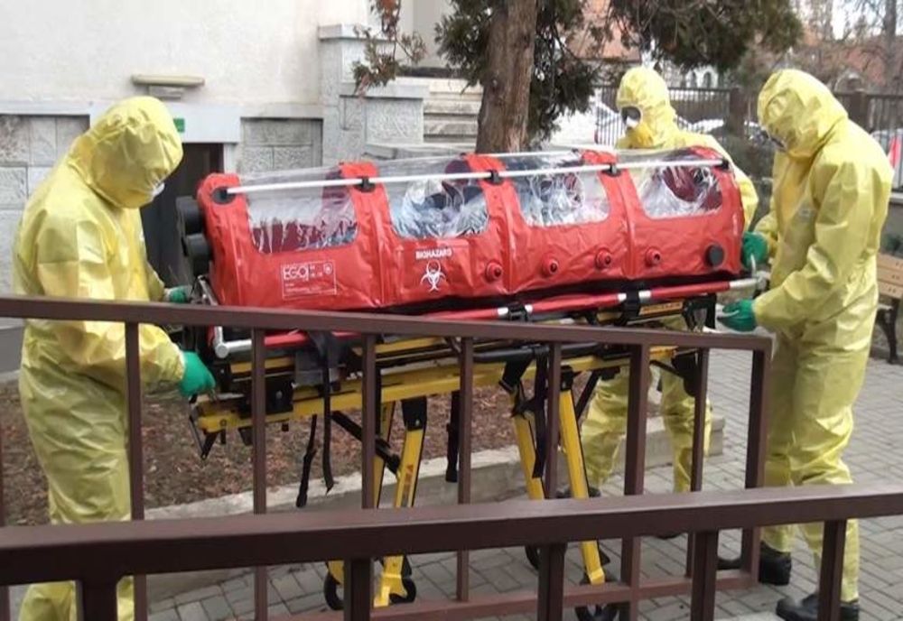 Fetiță de 5 ani, din Bacău, suspectă de coronavirus. Medicii ieșeni trebuie să analizeze testele de sânge