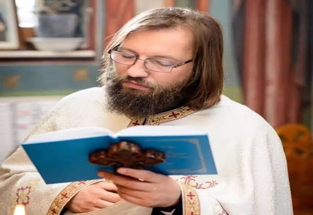 Un preot din Iași primește pomelnice pe Facebook pentru cei afectați de coronavirus!