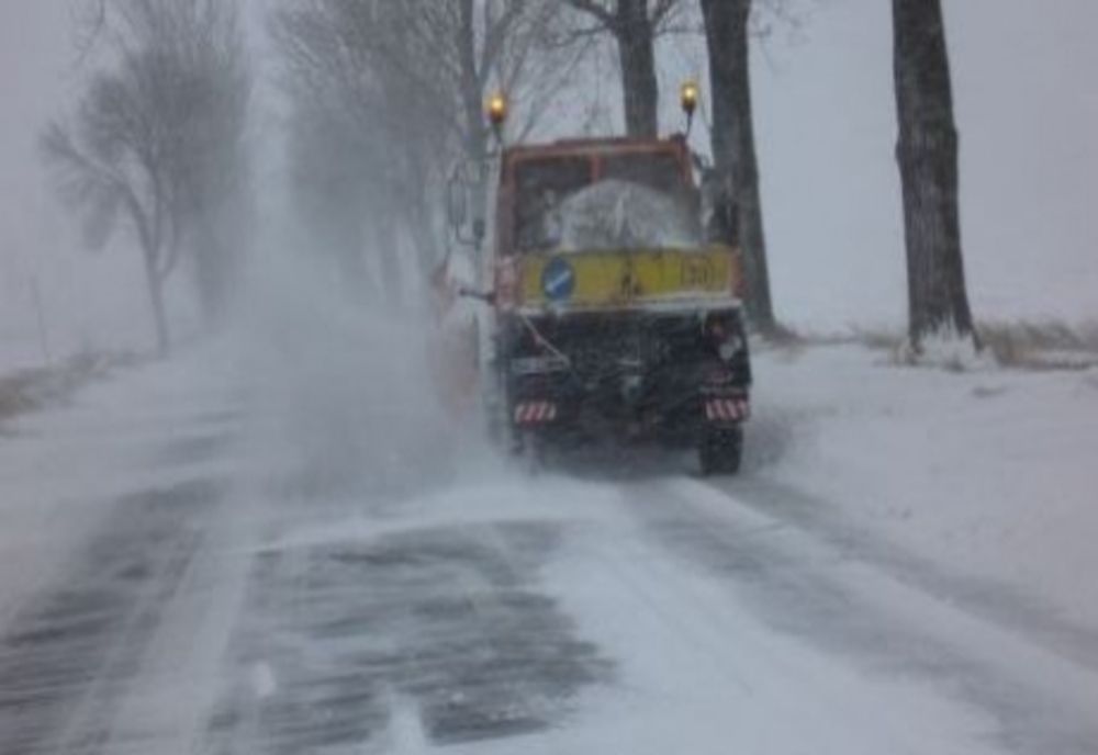 Atenționare pentru șoferii ieşeni! Vin ninsorile în weekend!