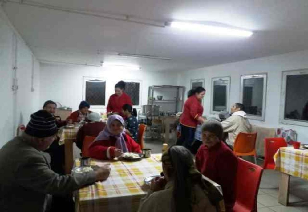 Măsură dură luată de Primăria Iași: Aproape 100 de persoane, obligate să stea în izolare timp de 30 de zile