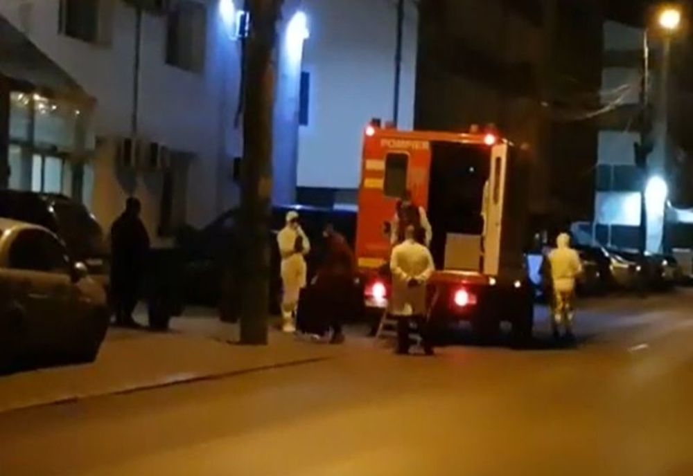 Rromi, aduși cu izoleta la un centru de carantină din Iași!