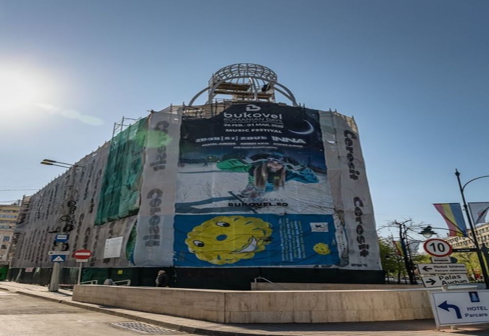 A fost montată cupola Palatului Braunstein - FOTO