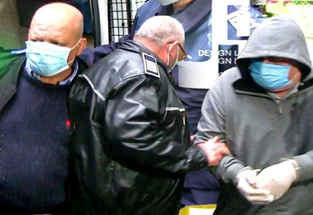 Cei trei arabi acuzaţi în Dosarul „Spirtul ucigaș“ au vrut să scape de arest preventiv. Ce au decis magistrații