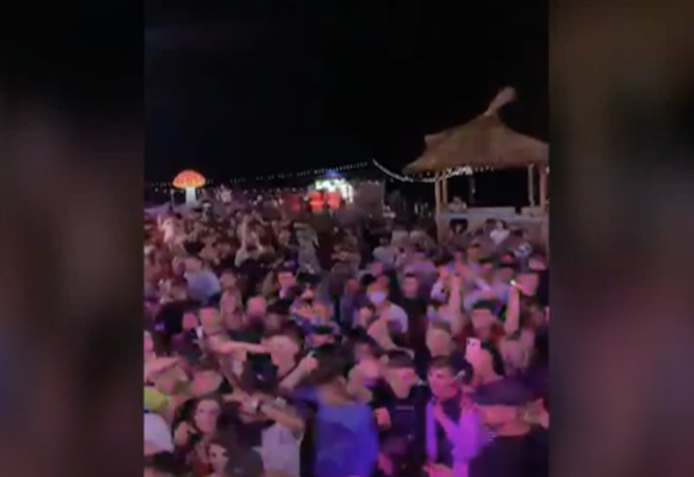 Concert cu sute de persoane în Iași, fără măști și fără distanțare socială