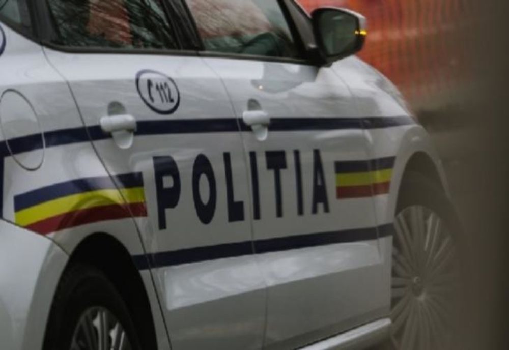 DEPISTAT CONDUCÂND UN AUTO, FĂRĂ A DEŢINE PERMIS DE CONDUCERE